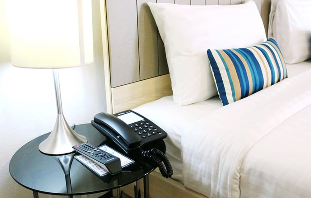 Samran Place Hotel Bangkok Exterior photo