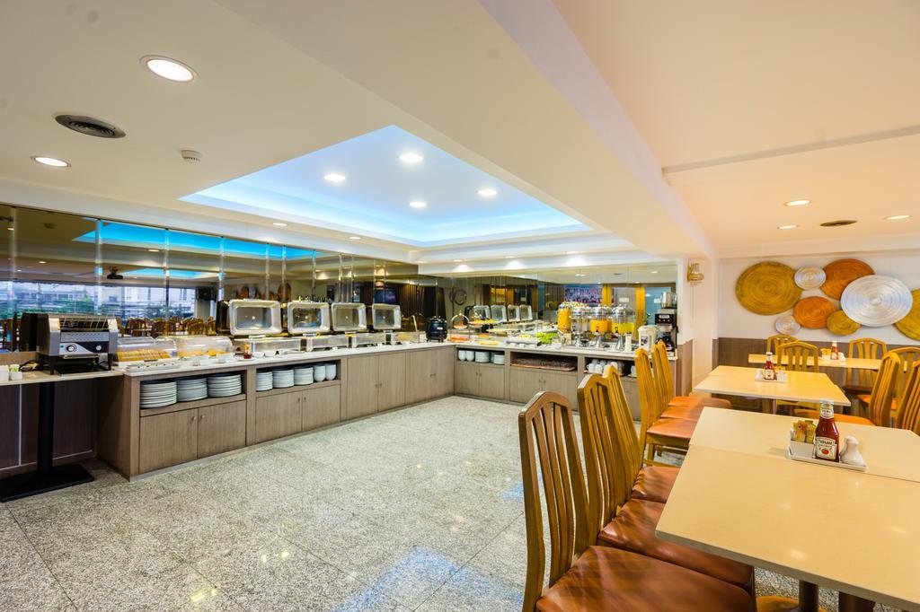 Samran Place Hotel Bangkok Exterior photo